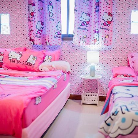 Menulis Coolly House Patong Bed & Breakfast Ngoại thất bức ảnh
