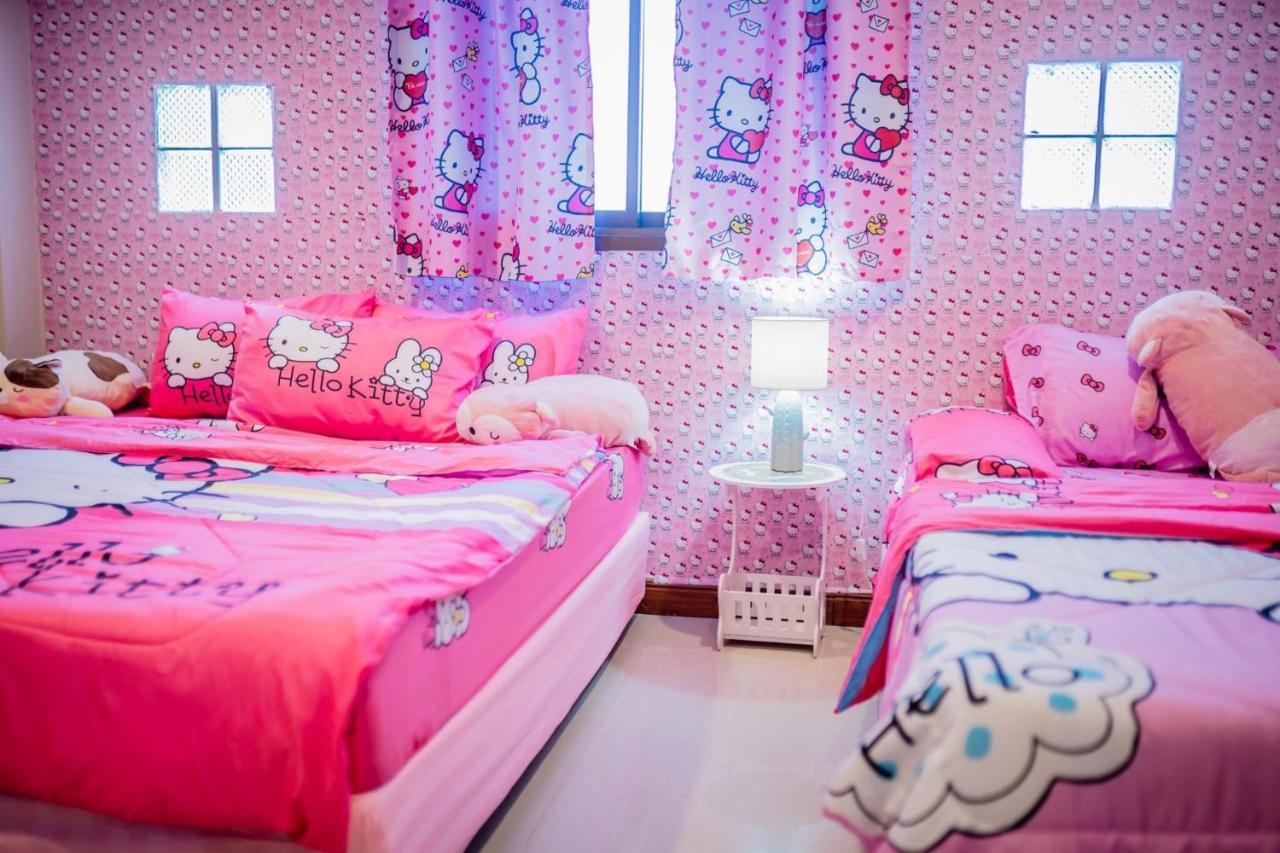 Menulis Coolly House Patong Bed & Breakfast Ngoại thất bức ảnh