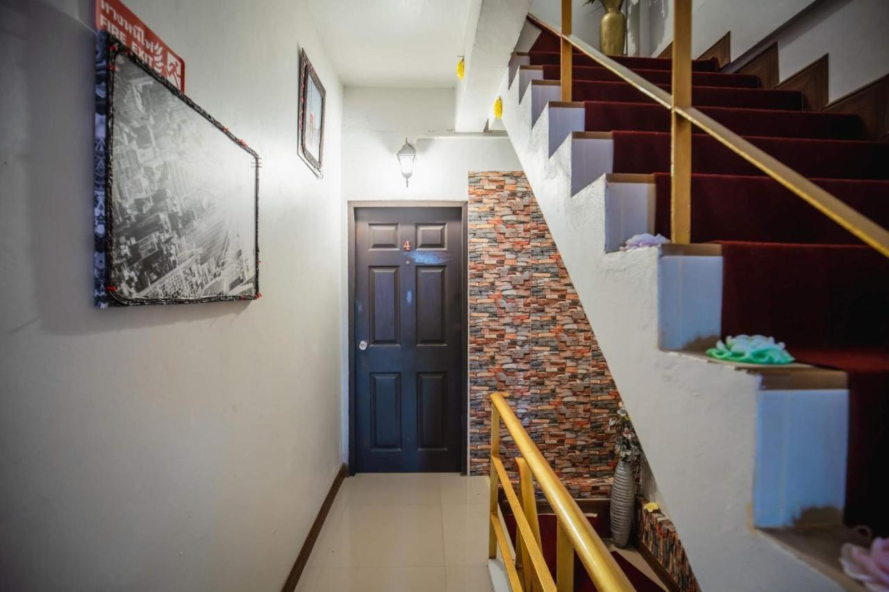 Menulis Coolly House Patong Bed & Breakfast Ngoại thất bức ảnh
