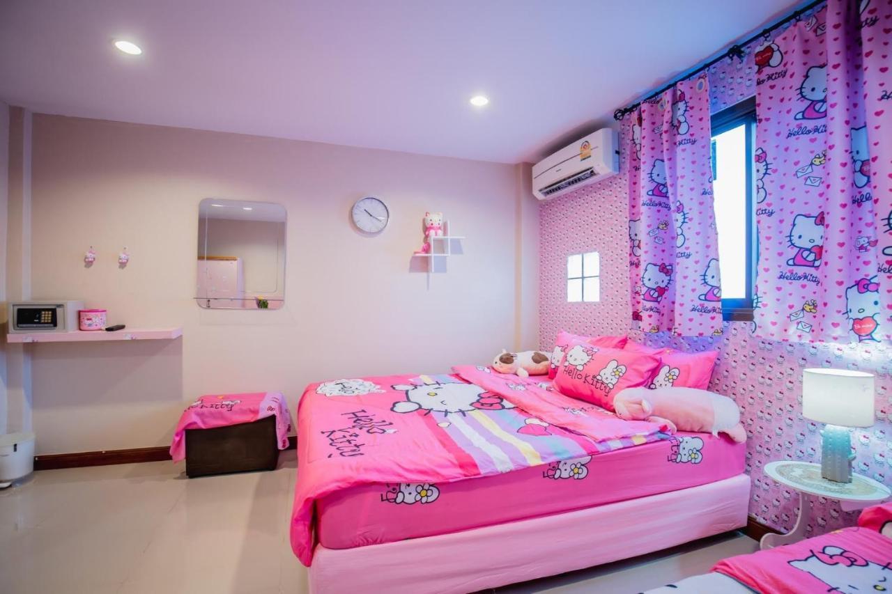 Menulis Coolly House Patong Bed & Breakfast Ngoại thất bức ảnh