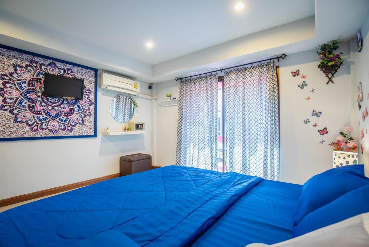 Menulis Coolly House Patong Bed & Breakfast Ngoại thất bức ảnh