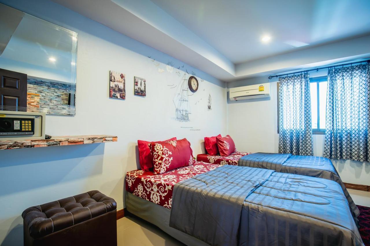 Menulis Coolly House Patong Bed & Breakfast Ngoại thất bức ảnh